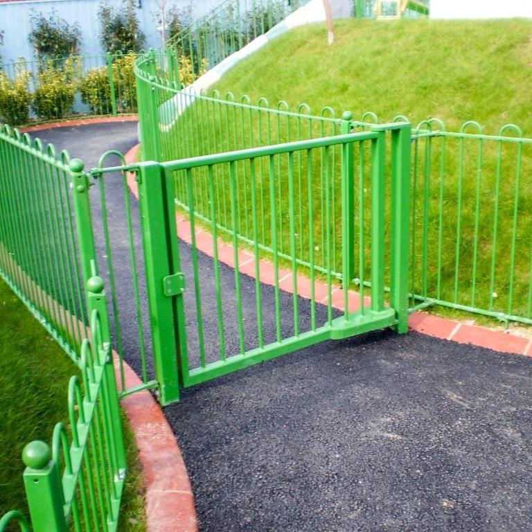 Hydraulic Self Closing Gate (BS EN 1176 for Playground Equipment)